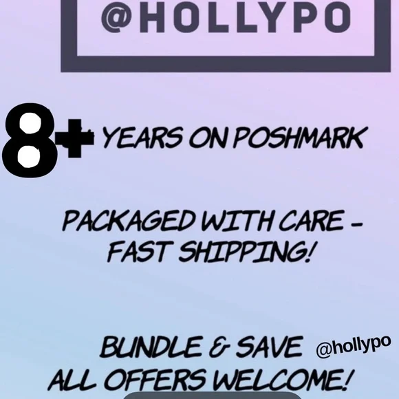 Louis Vuitton Essential V Necklace - Picture 8 of 9